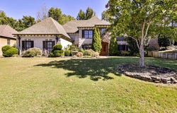4490 VILLAGE GATE Dr, Arlington, TN 38002