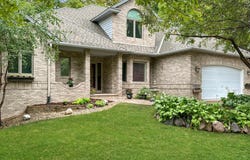15920 37th Avenue N, Plymouth, MN 55446