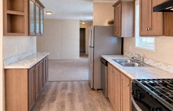801 E 18 1/2 St, Albert Lea, MN 56007
