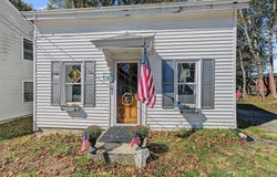 21 Huse Street, Bath, ME 04530