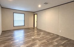 600 W 9th St, McCamey, TX 79752