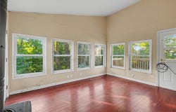 1010 Pawnee Dr NW, Cedar Rapids, IA 52405