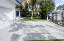 1427 NW 69th Ter, Miami, FL 33147