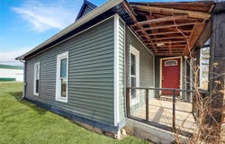 407 E Salling Street, Perry, MO 63462