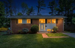 924 WASHINGTON AVE, WAYNESBORO, VA 22980
