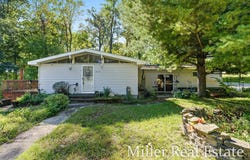 2677 Chippewa Trail, Hastings, MI 49058