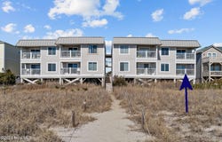 104 Ocean Boulevard E, Holden Beach, NC 28462