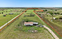 14204 Graef Rd, Creedmoor, TX 78610