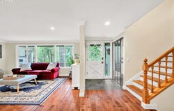 2897 TIMBERLINE Dr, Eugene, OR 97405