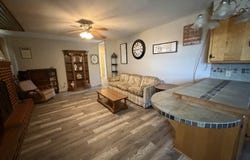 519 S W 7th St, Lockney, TX 79241