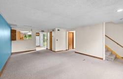 21 Surrey Lane, Bourne, MA 02532