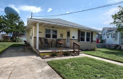 3 Girard Pl, Brigantine, NJ 08203