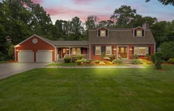 195 Colonial Dr, Somerset, MA 02726