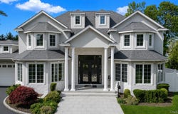 68 Maple Avenue, Bethpage, NY 11714