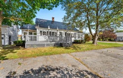 57 Annabessacook Road, Winthrop, ME 04364