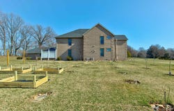 3406 E Douglas Drive, Vincennes, IN 47591