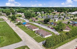 318 Rae Court, Willard, OH 44890