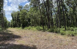 960 STATE ROAD 100, Florahome, FL 32140