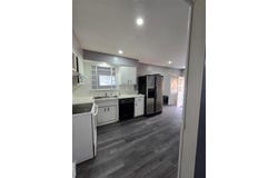 8465 Helen, Center Line, MI 48015