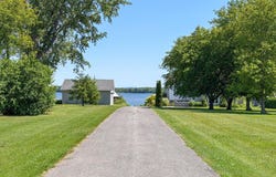 17 Dumont Road, Champlain, NY 12919
