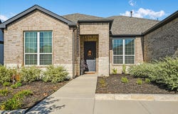 110 Diamond Point Rd, Georgetown, TX 78633