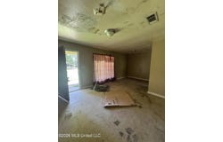 1975 Teakwood Drive, Jackson, MS 39212