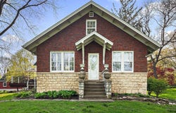 8609 W 121st Street, Palos Park, IL 60464