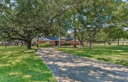 1205 YELLOWSTONE ST, Pleasanton, TX 78064