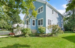 217 S Summit Street, Wheaton, IL 60187