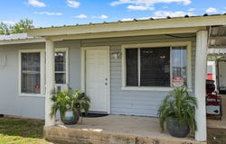 13950 Ih 35, Moore, TX 78057