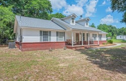 6014 Robin Road, Crestview, FL 32539