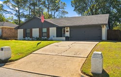 2205 Sierra Drive, Grapevine, TX 76051