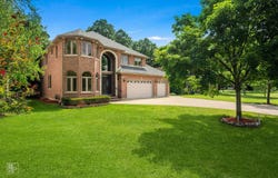 1017 E Red Oak Street, Addison, IL 60101