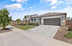 3518 E Laura Court, Visalia, CA 93292