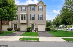 201 PERRY Way, CINNAMINSON, NJ 08077