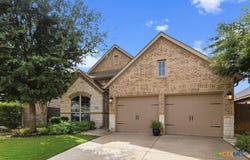 361 Lacey Oak Loop, San Marcos, TX 78666