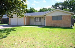 1352 Simpson Drive, Hurst, TX 76053
