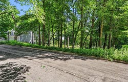 911 N Wooded Lane, Marshall, MI 49068
