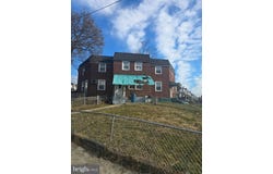 7160 CLOVER LN, UPPER DARBY, PA 19082