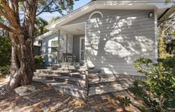 809 7th St, Cedar Key, FL 32625