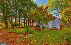 208 CHESTNUT Street, MIDDLEBURG, VA 20117