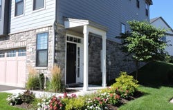 32 Melody Ln, Upper Saddle River Boro, NJ 07458-1857