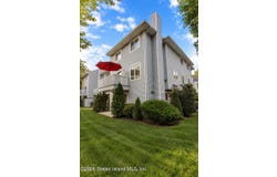 136 Admiralty Loop, Staten Island, NY 10309