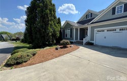 25 Copper Court, Hendersonville, NC 28792