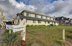 1022 N PROM Tradewinds, Seaside, OR 97138