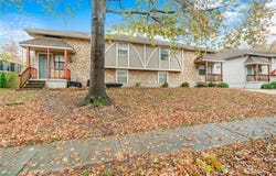 2825 Tepee Avenue, Independence, MO 64057