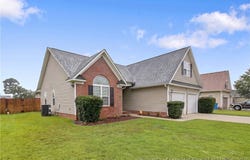 158 Chamberlin Road, Raeford, NC 28376