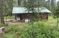 Cabin, Wallowa, OR 97885