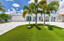 919 CHIPAWAY Drive, APOLLO BEACH, FL 33572