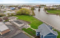 1609 16th St, Two Rivers, WI 54241